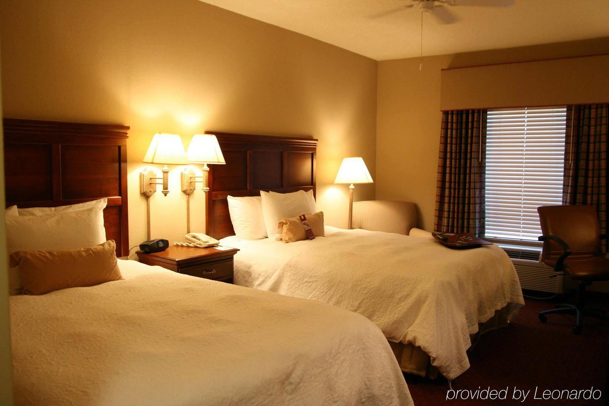 Hampton Inn & Suites Montgomery-Eastchase Szoba fotó